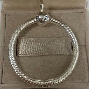Pandora Moments medium O Pendant